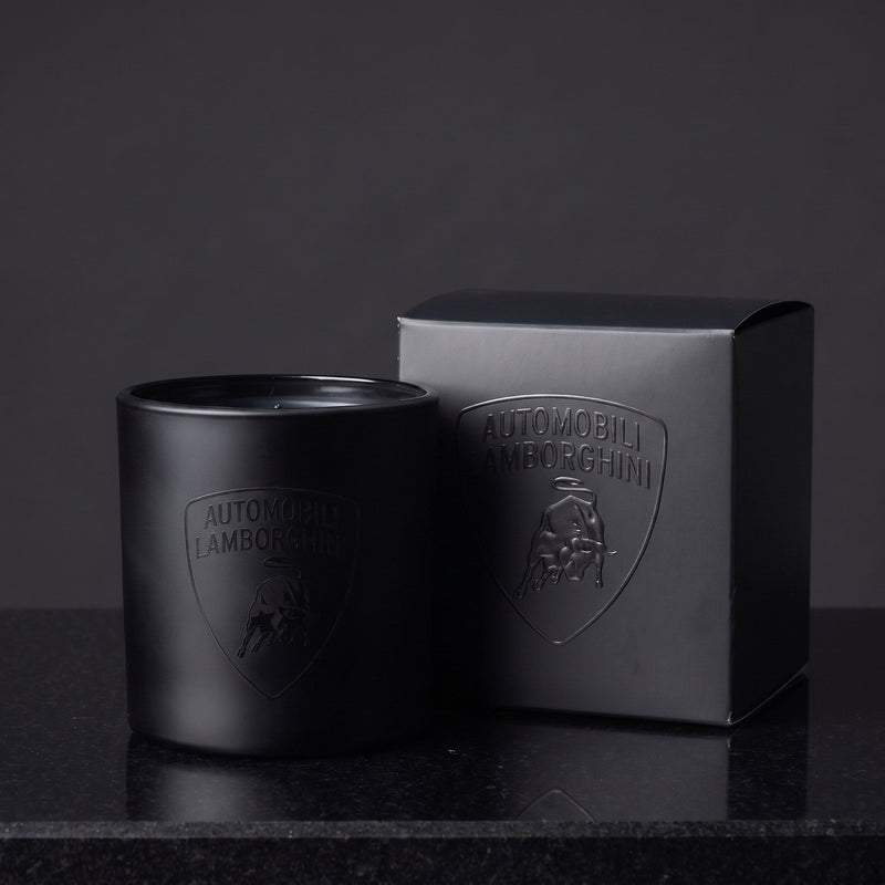 Black on Black Decoration: The Quiet Luxury Move
