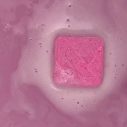 Signature Branded™ Bath Bomb