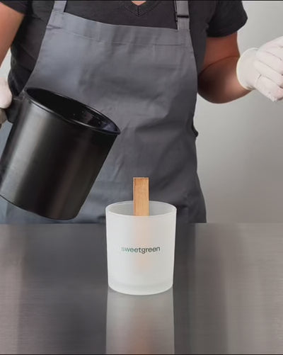 example video of wax pouring into a printed frosted glass candle